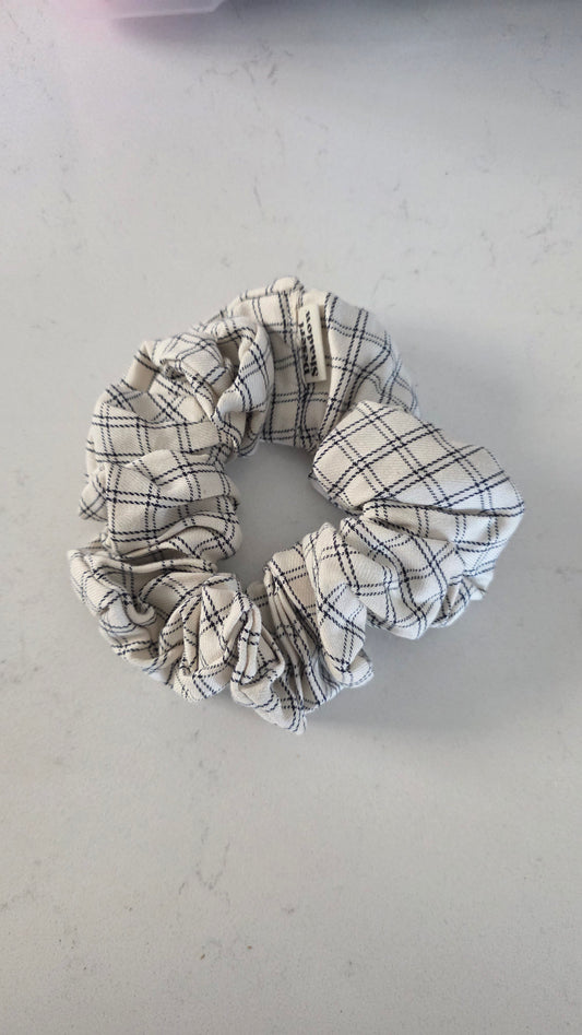 Plaid Scrunchie